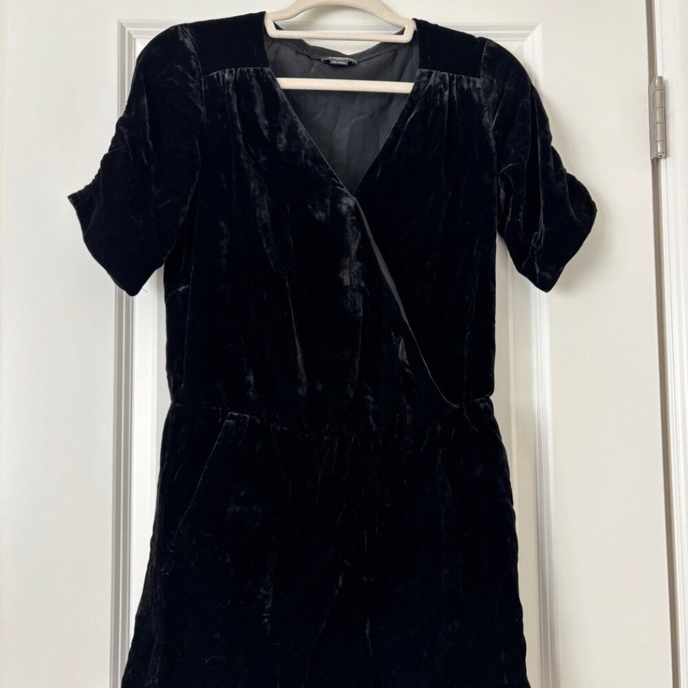 LOFT - Black Velvet Romper - Size 0P - Black EUC